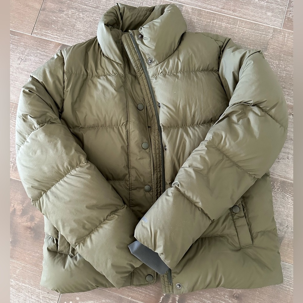 Women’s Patagonia Silent Down Jacket Small